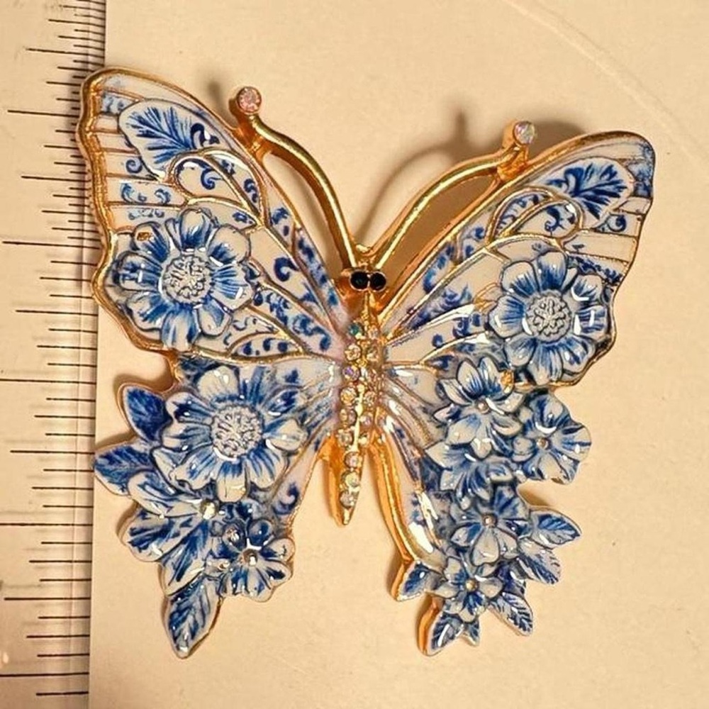 Vintage inspired Blue and Gold tone  Butterfly with flowers Brooch
